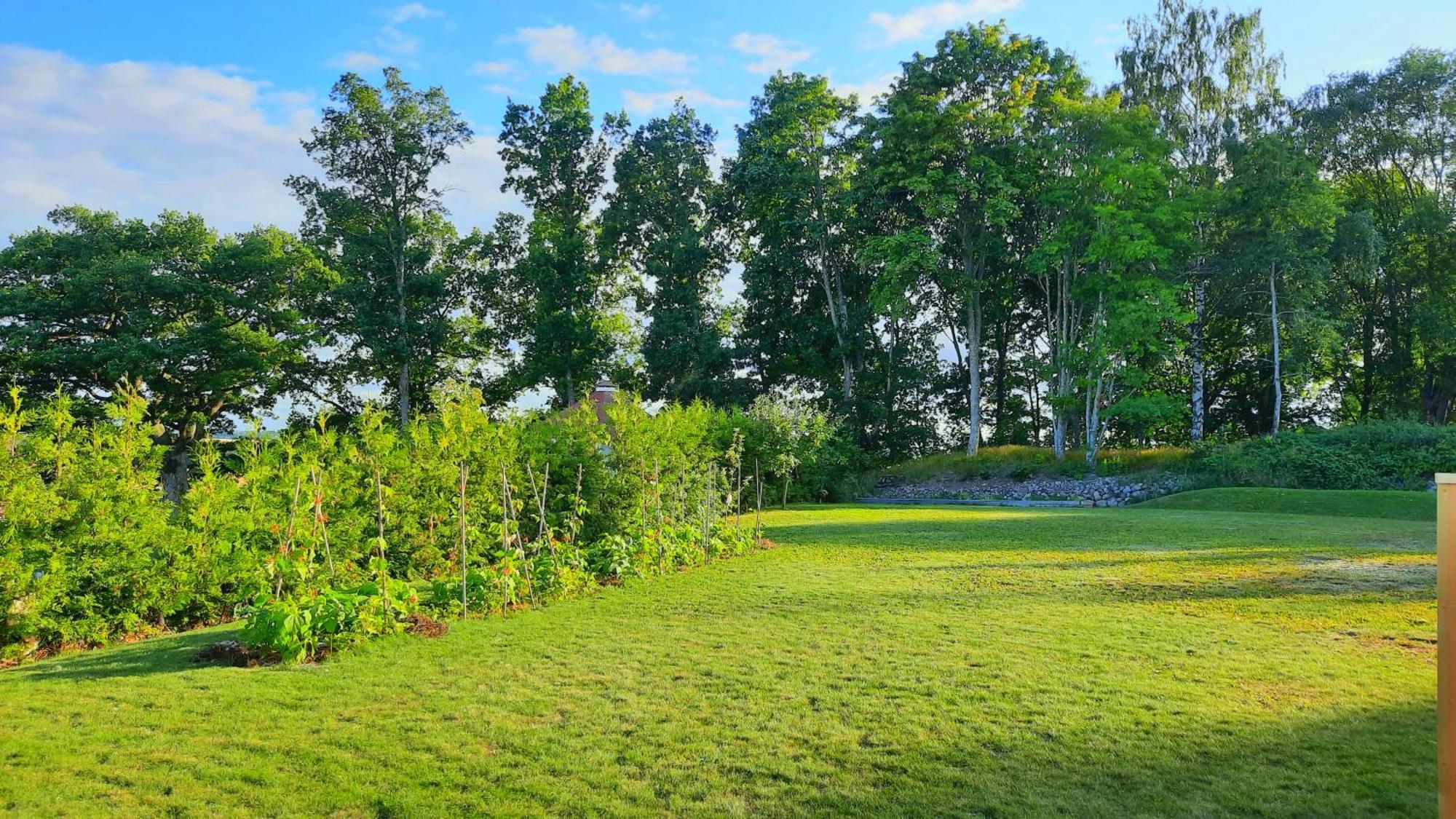 Boende - Stuga Nara Naturen, 3 Km Fran Motala Centrum Av Privat Vard Exterior foto